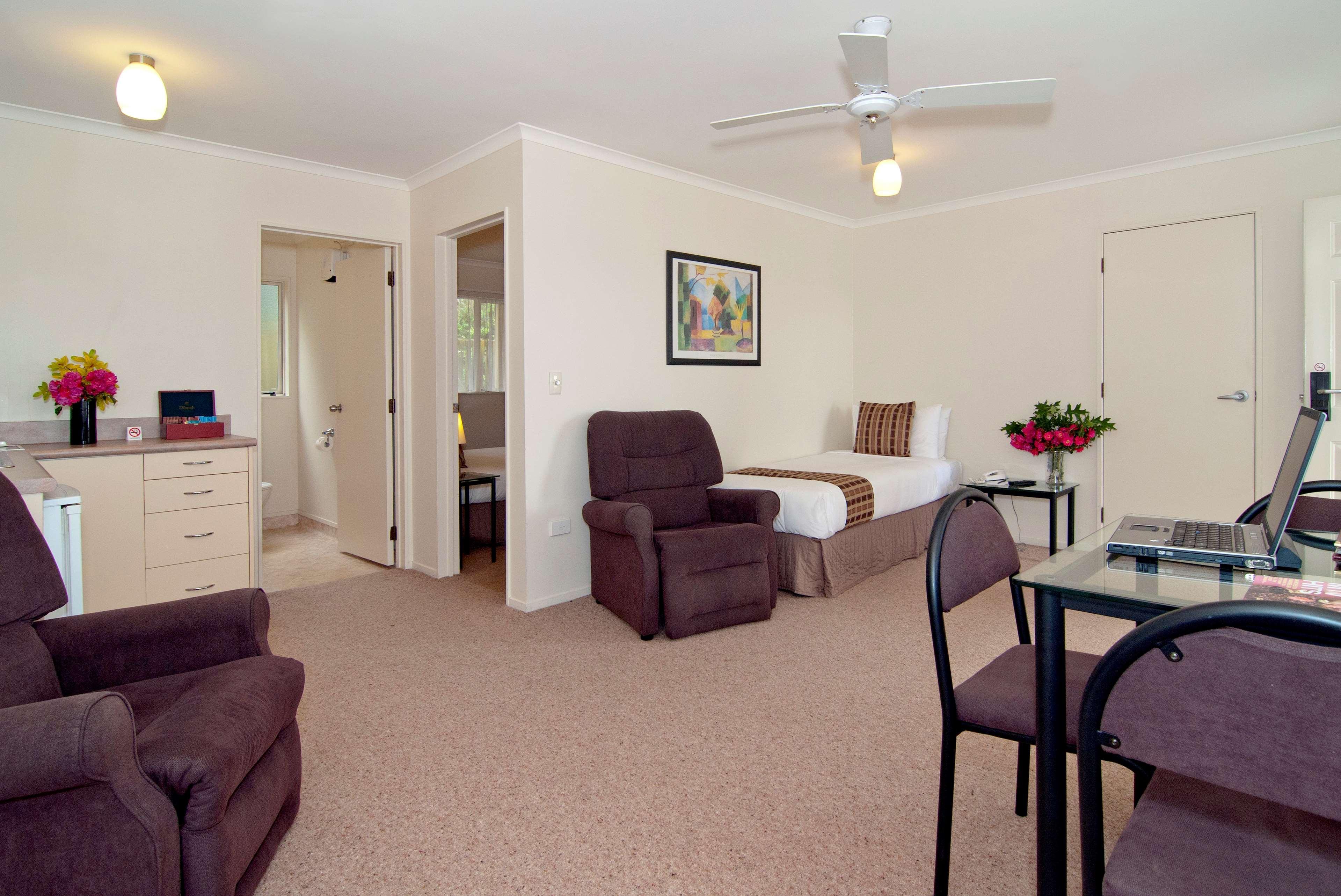 Bks Pioneer Motel Auckland Bagian luar foto