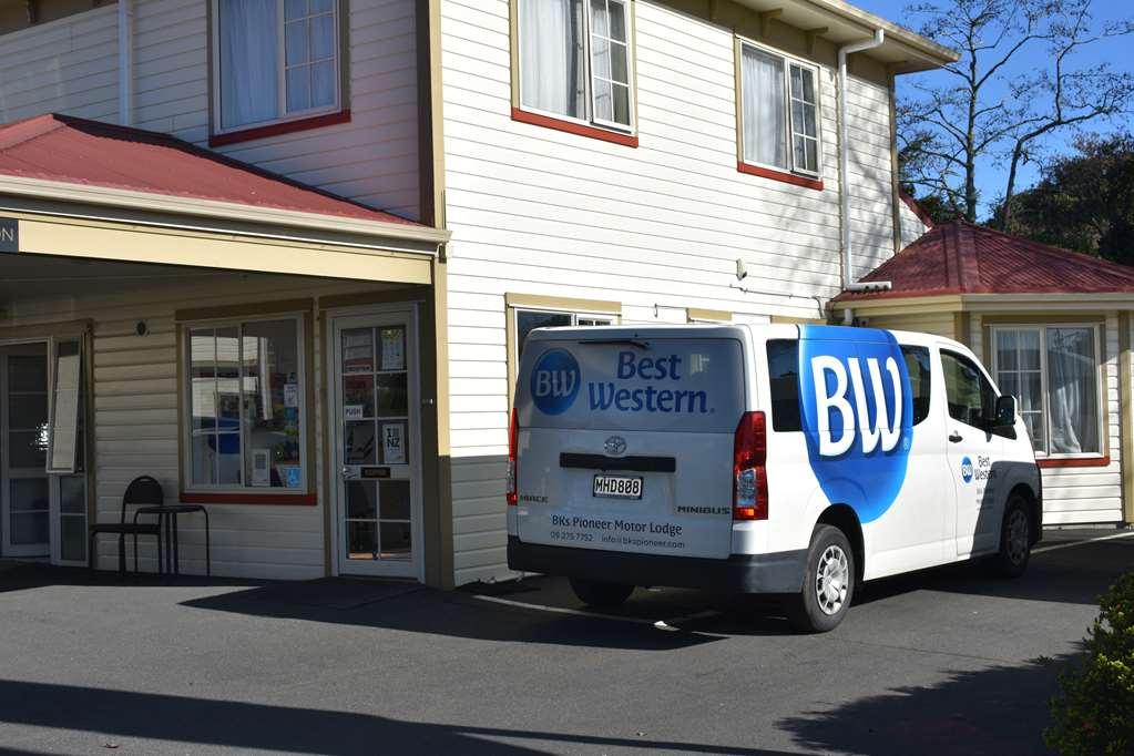 Bks Pioneer Motel Auckland Bagian luar foto